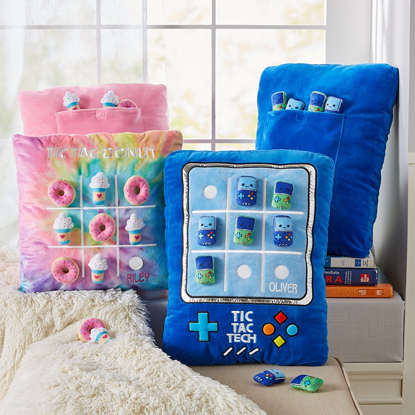 Soft Tic Tac Toe Personalized Cushions